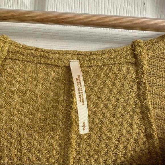 Free People Sweater Shirt Long Sleeve Yellow Boho Fairy Oversized Size Small - Picture 5 of 7